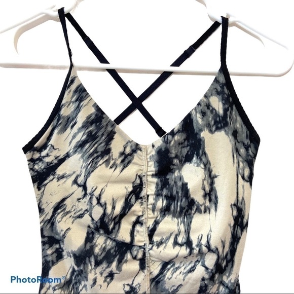 Lululemon Open Your Heart Marbled Granite Black 4 - Picture 8 of 12